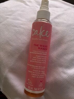 Cake The Wave Maker Texturizing Beach Spray - Pink